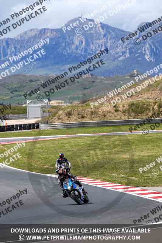 cadwell no limits trackday;cadwell park;cadwell park photographs;cadwell trackday photographs;enduro digital images;event digital images;eventdigitalimages;navarra;no limits trackdays;peter wileman photography;racing digital images;trackday digital images;trackday photos